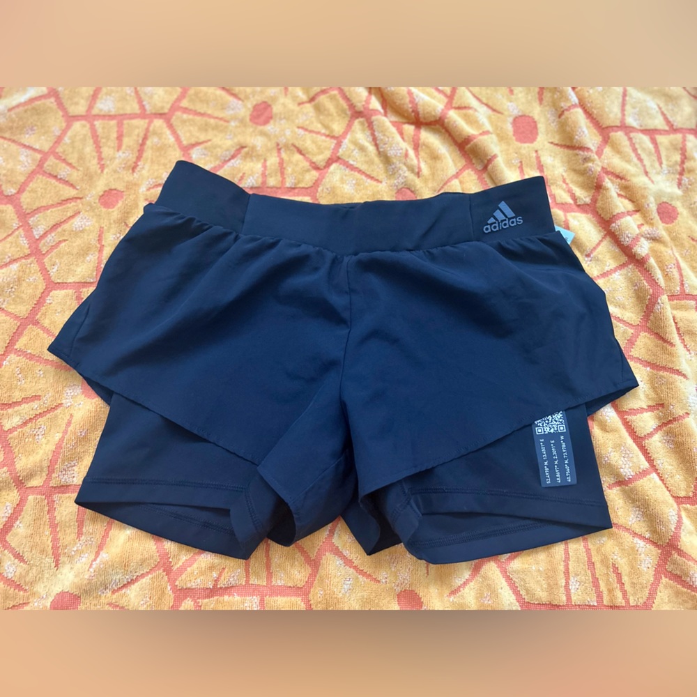 🖤Black adidas running shorts 🖤